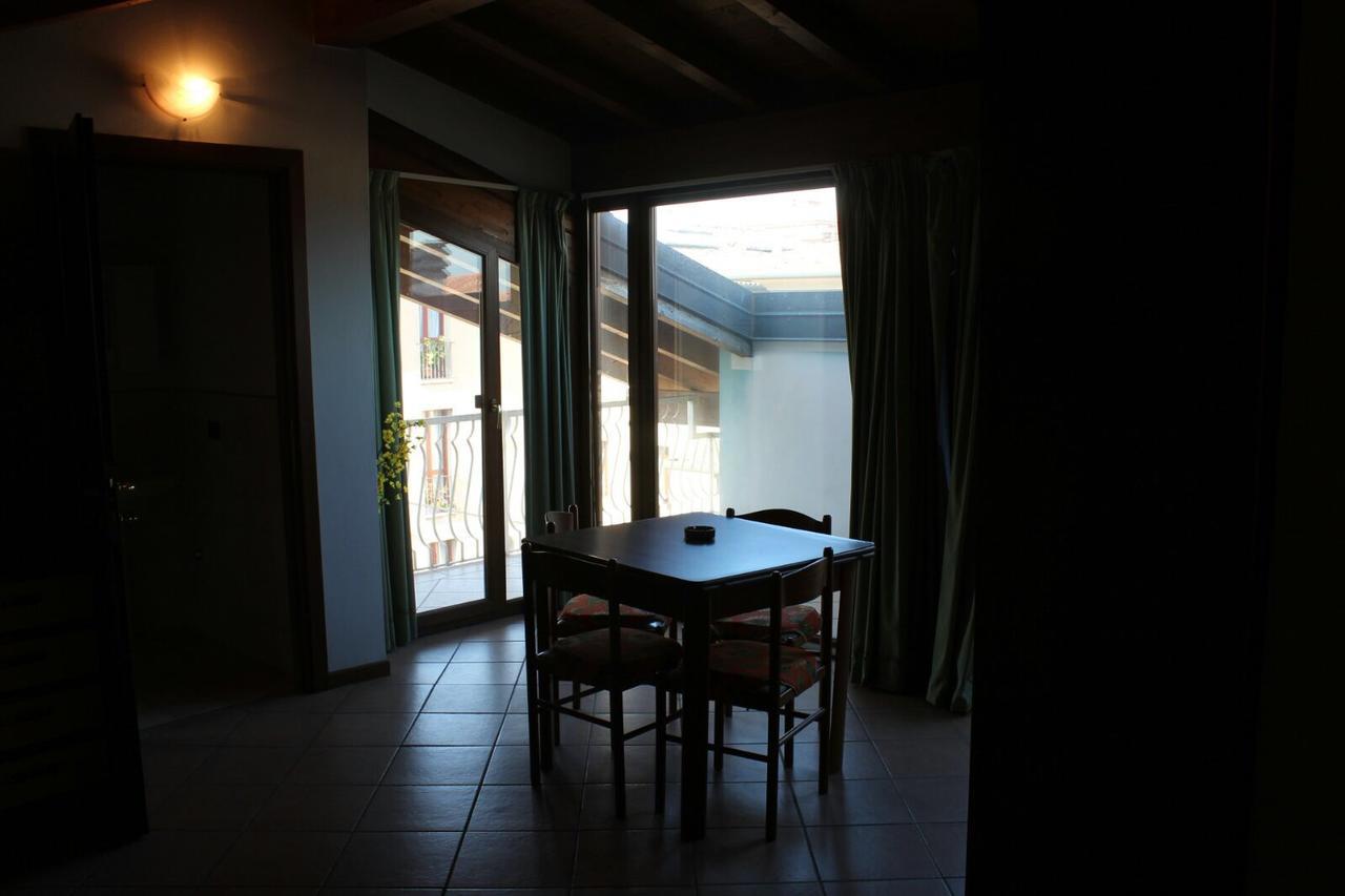 Apartament Casa Regina Desenzano del Garda Zewnętrze zdjęcie