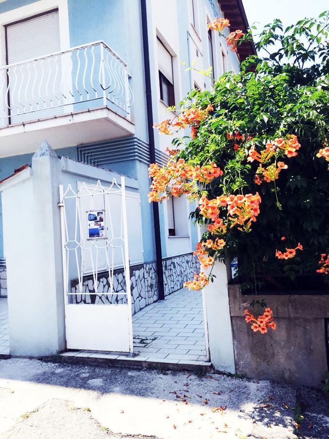 Apartament Casa Regina Desenzano del Garda Zewnętrze zdjęcie